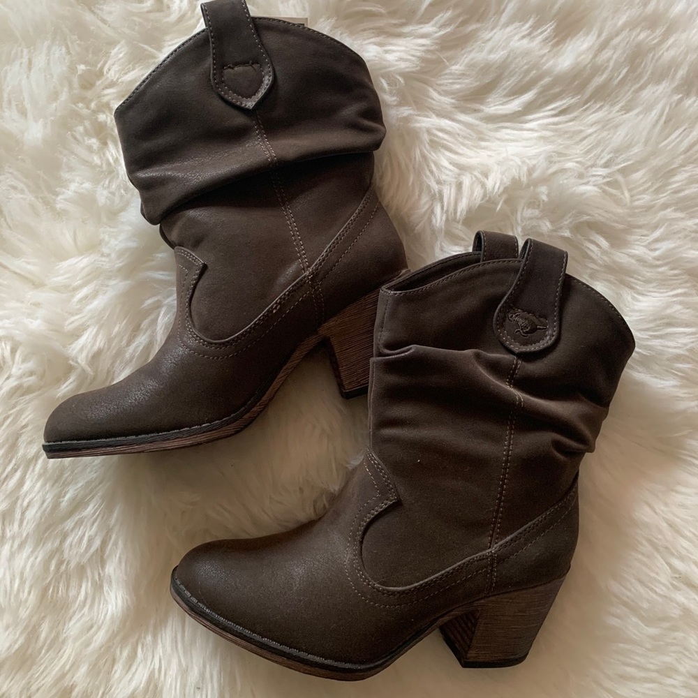 Rocket Dog Sheriff Saloon Cowboy Boots